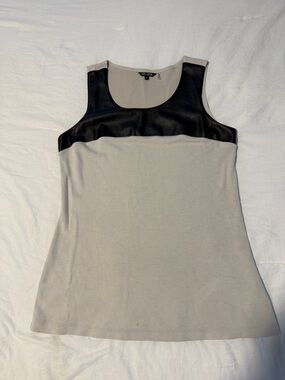 Nic + Zoe Two-Tone Scoop Neck Tank Top in Black and Cream Size Medium